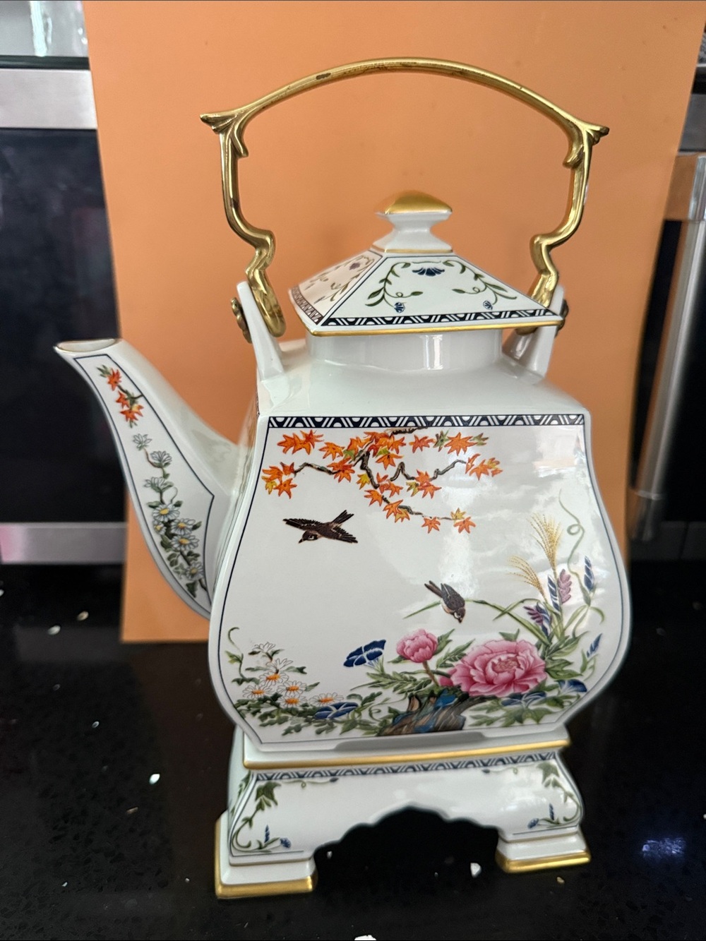 1986 Franklin Mint "The Birds and Flowers of the Orient"